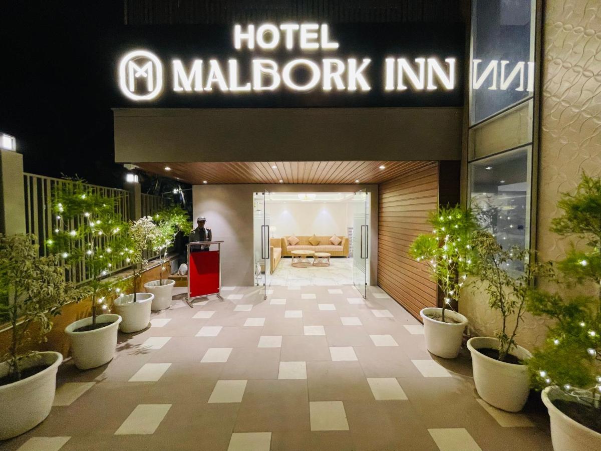 Hotel Malbork Inn @ Janakpuri Delhi  Esterno foto
